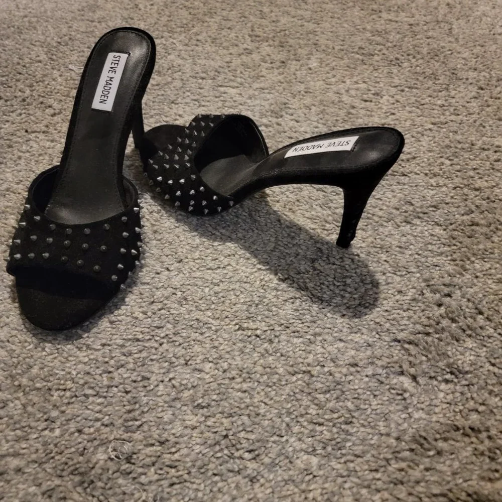 Mules - Picture 2 of 2